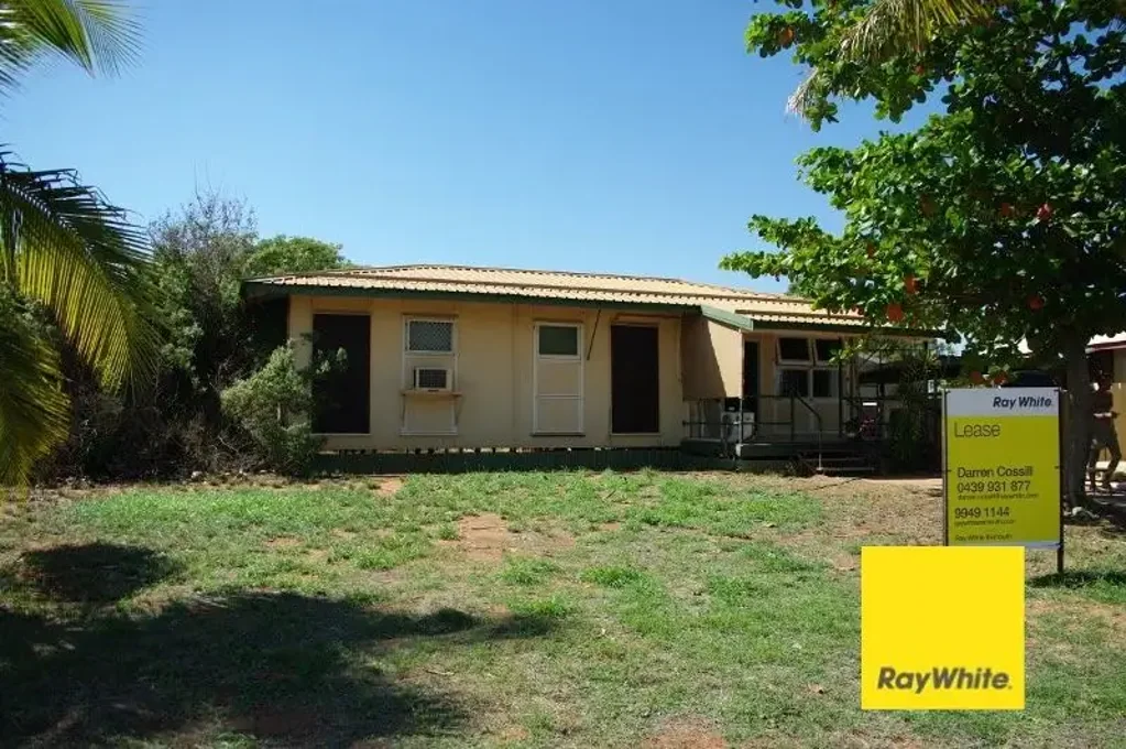 3 BED SEMI FURNISHED PROPERTY CLOSE TO PARKS AND SCHOOL