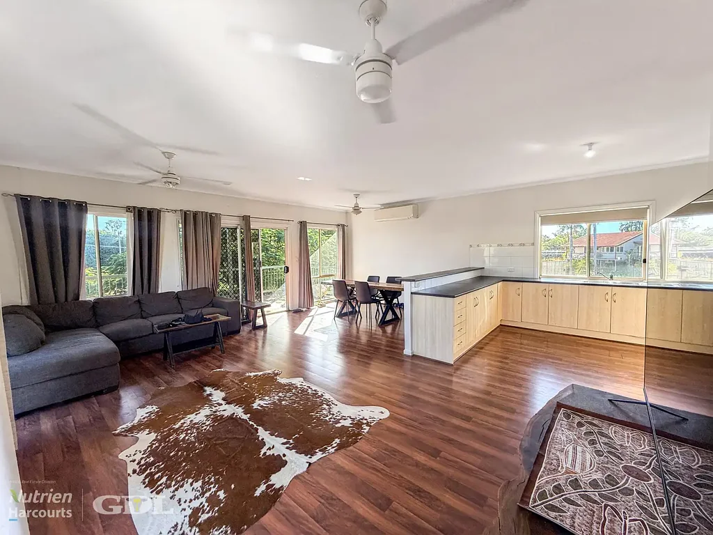 Katherine 4Moenga Easy Living with Open Plan Design & Outdoor Flow!