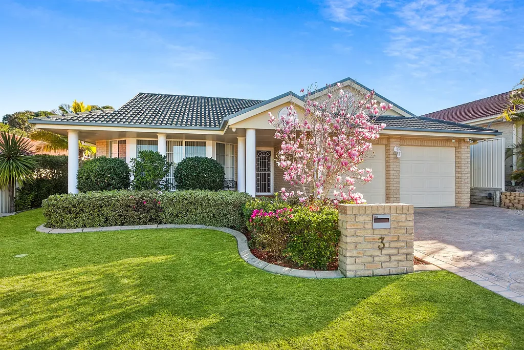 Shell Cove 4Phòng ngủ Timeless Beechwood Elegance in a Quiet Marina Pocket