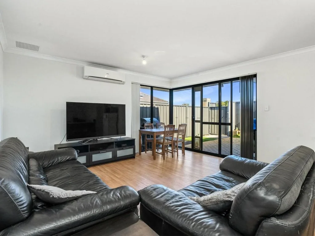 16/1 Cottonwood Drive, Baldivis, WA 6171