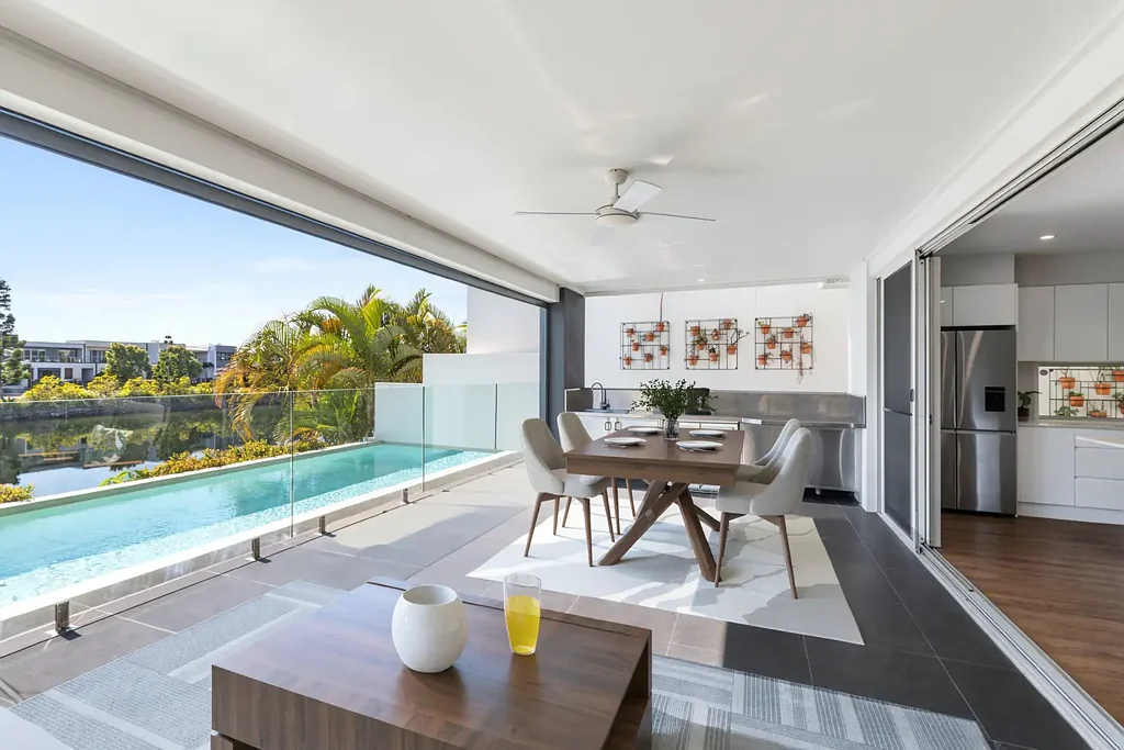 Maroochydore 5Kwarto RARE DUAL-LIVING WATERFRONT RETREAT WITH PRIVATE WATER ACCESS