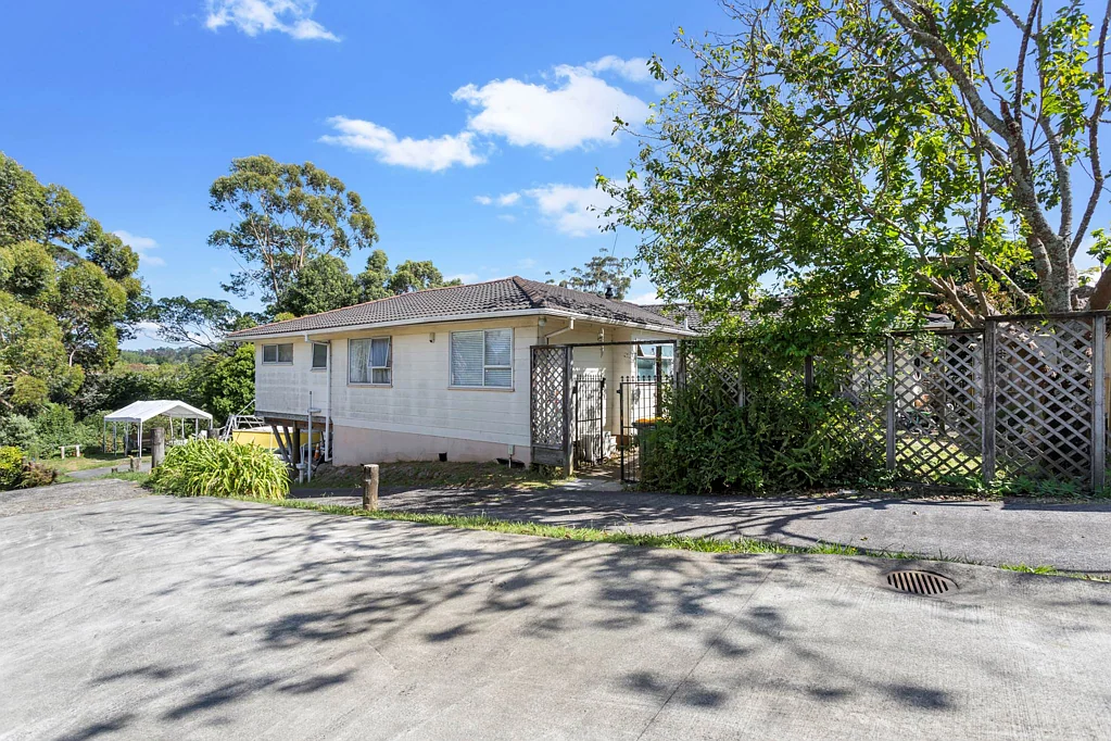 Henderson 4房  Investment Opportunity: Prime Development Site...