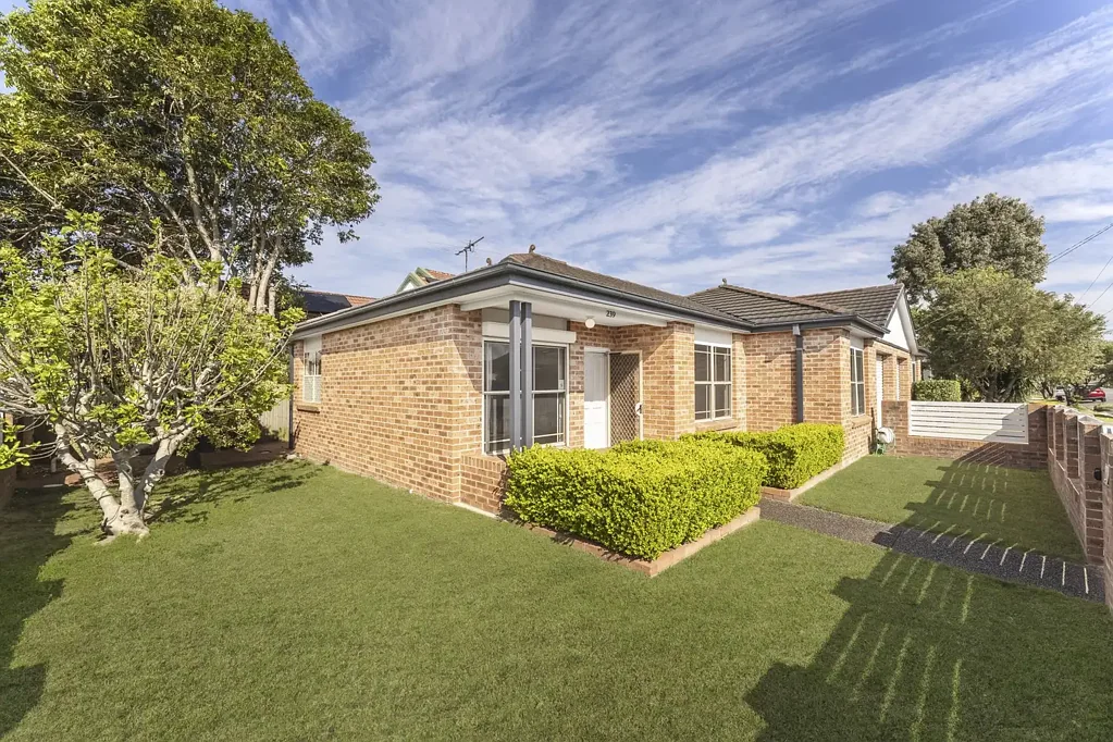 239 Lawson Street, Hamilton South, NSW 2303
