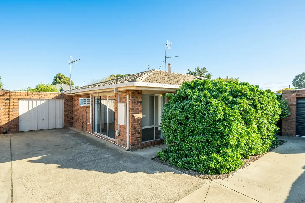 Shepparton 2房  Stylish Two Bedroom Brick Unit in Central Shepparton