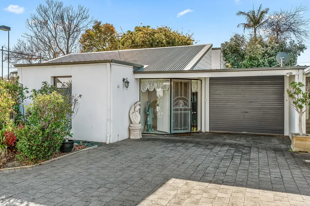 1/72a Moseley Street, Glenelg South, SA 5045