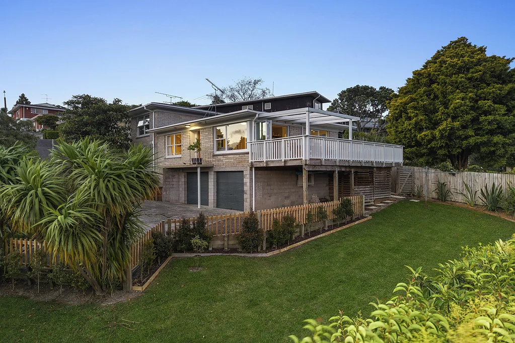 2/99 Mountbatten Avenue, Hillcrest, North Shore City, Auckland