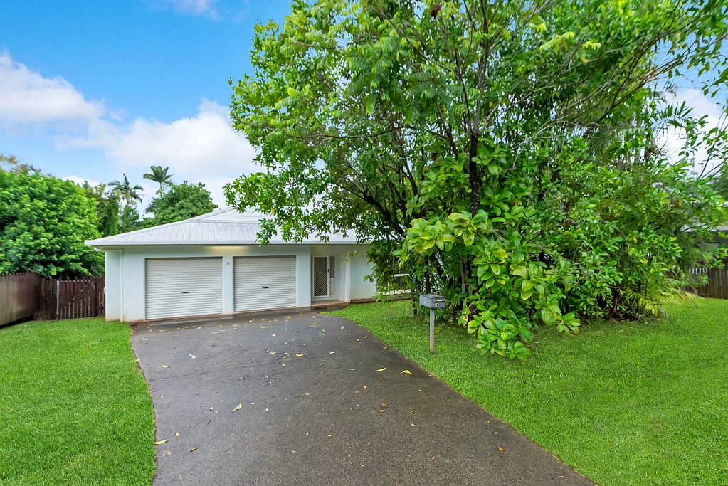 10 Sycamore Close, Redlynch, QLD 4870