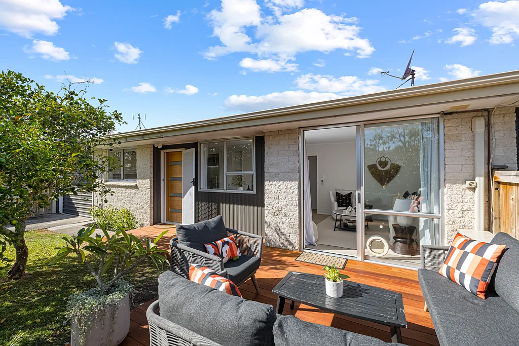 2/59 Hatton Road, Orewa, Rodney, Auckland