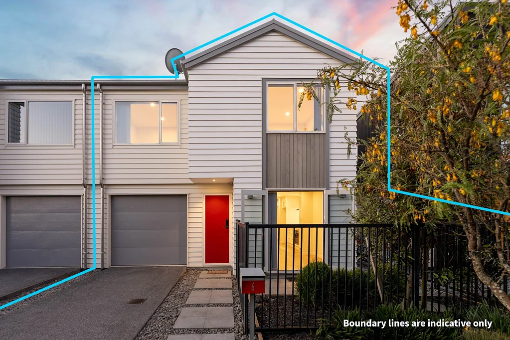 Millwater 4房  Townhouse with Private Yard