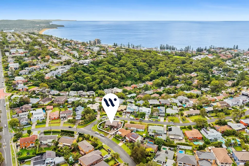 Collaroy 4 Bedroom Elevated Ocean Outlook on Expansive Dual-Frontage Block