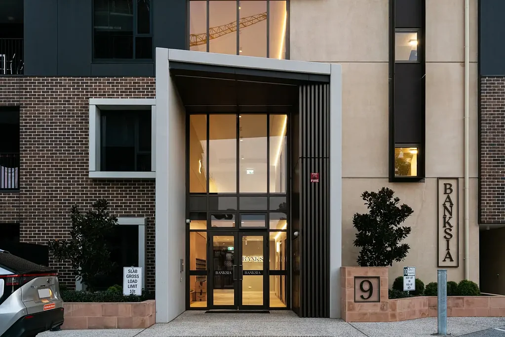 Glenside 2غرفة نوم Rise above it all; top-floor luxury at the heart of Glenside's newest chapter…