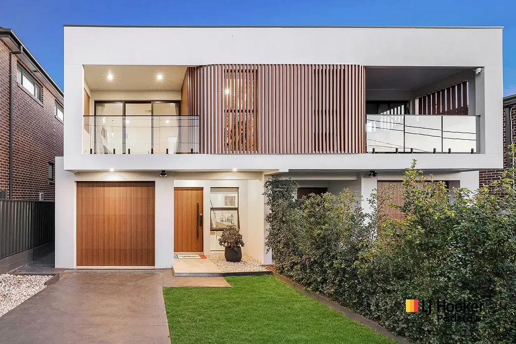 16A Gowlland Parade, Panania, NSW 2213
