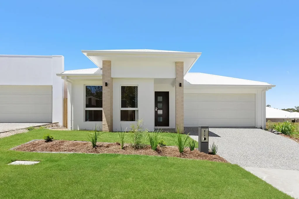 Modern Family Living in a Prime Location