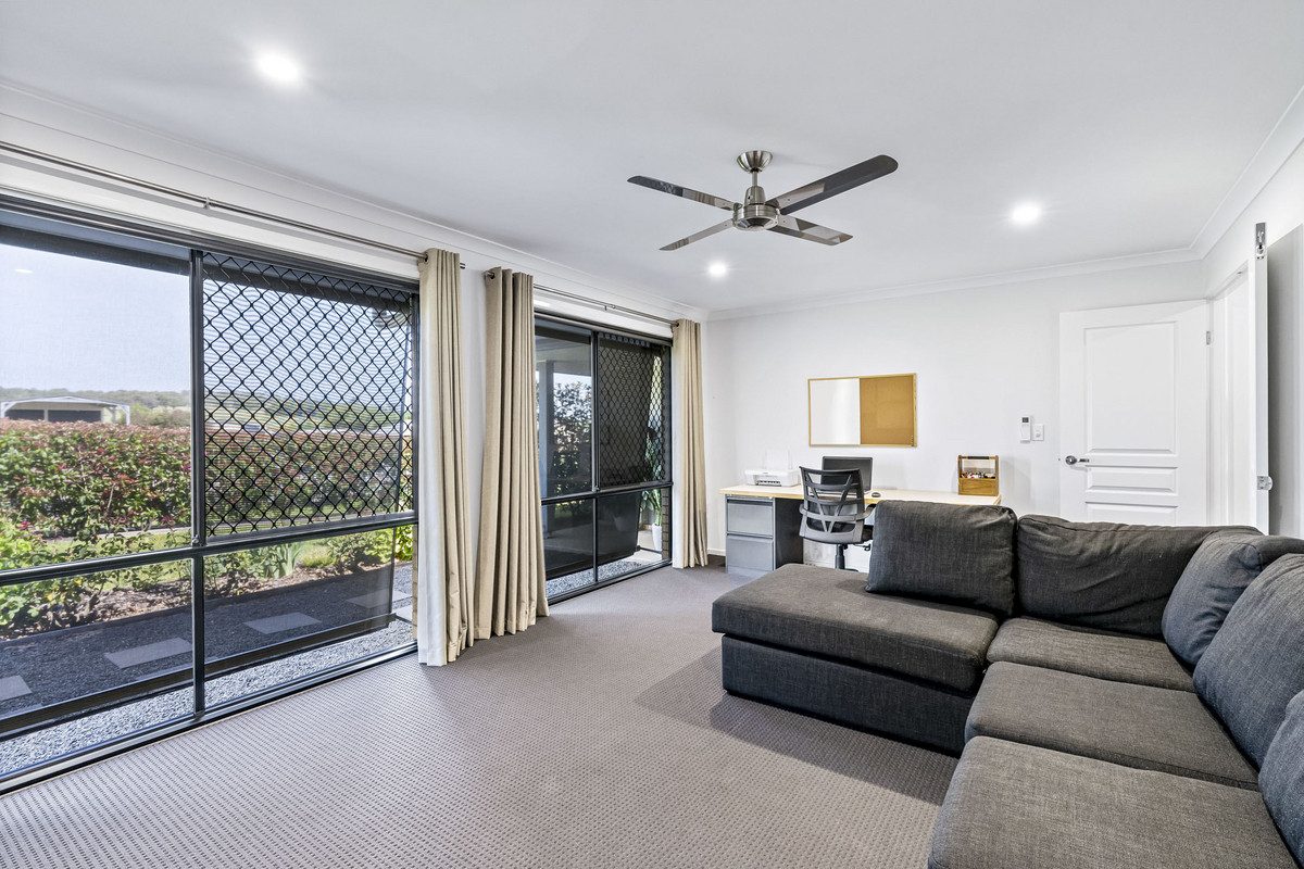 3 CORELLA ST, MERINGANDAN WEST QLD 4352, 0 રૂમ, 0 બાથરૂમ, House