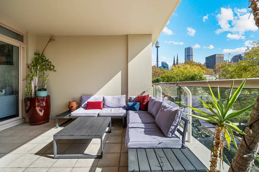 210/63 Crown Street, Woolloomooloo, NSW 2011