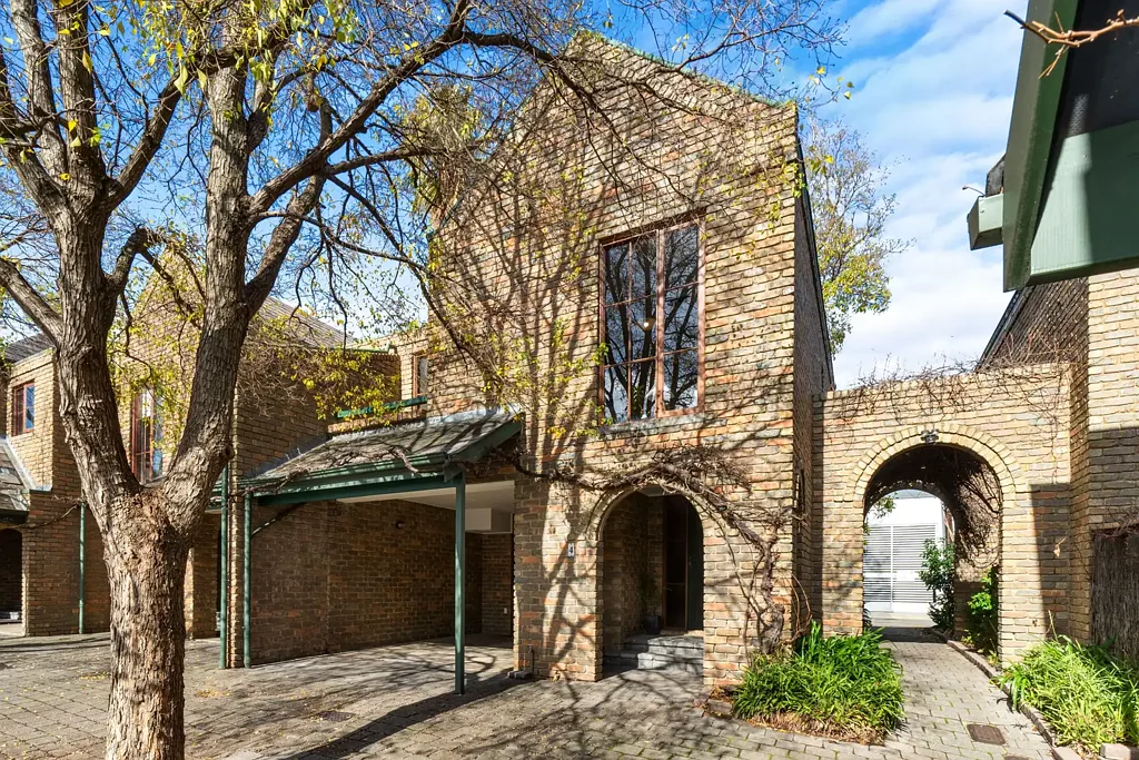 4 Dimora Court, Adelaide, SA 5000