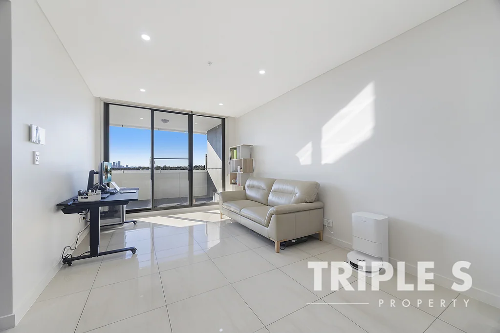 Homebush 1Habitaciones Bright 1 Bed + Room Study with Sky View