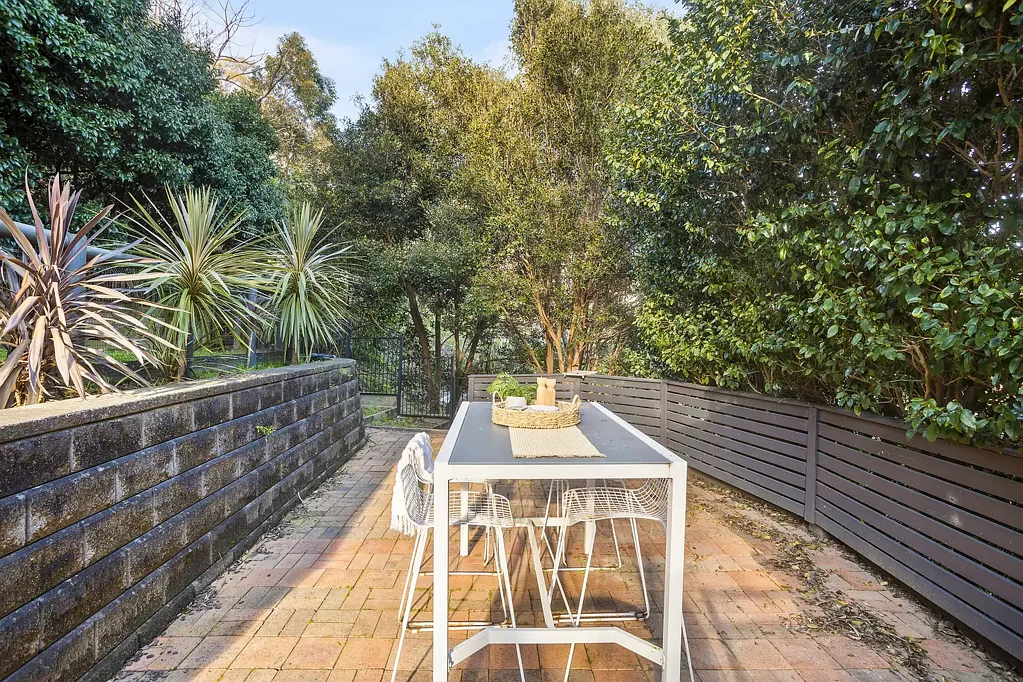 55 River Oak Road, Farmborough Heights, NSW 2526