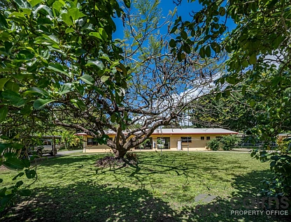 1 and 2/17 Meller Street, Freshwater, Cairns, 5 rūma, 2 rūma horoi, Apartment