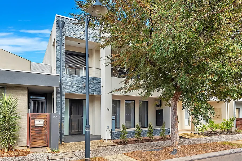 Mawson Lakes 4Zimmer Modern Living with Space, Light & Lifestyle