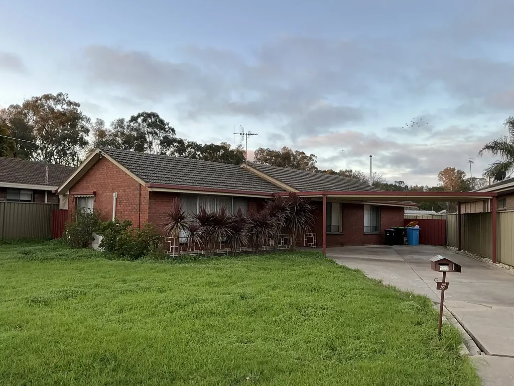 Neat 3 Bedroom House