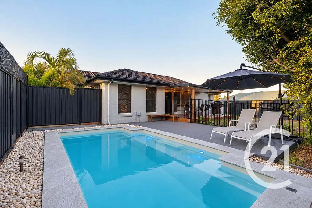 Kallangur 3房 夏日从这里开始 – 泳池、空间与轻松的家庭生活 Summer Starts Here – Pool, Space & Easy Family Living