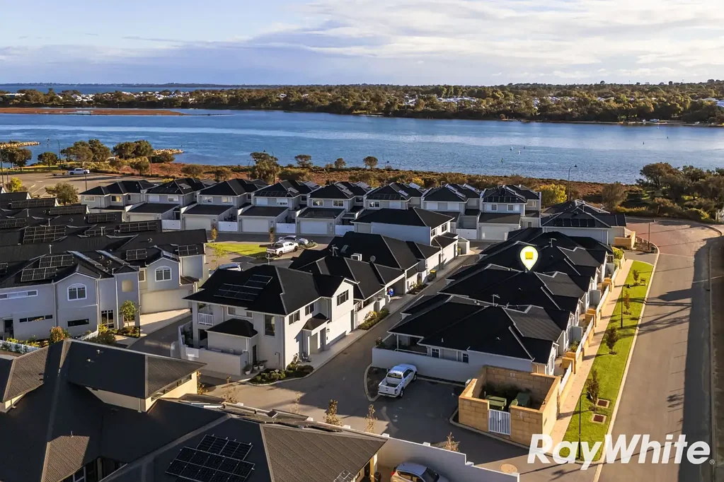 24/127 Waterlily Drive, Dudley Park, WA 6210