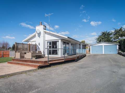 Marchwiel 3房  Family friendly with great garaging