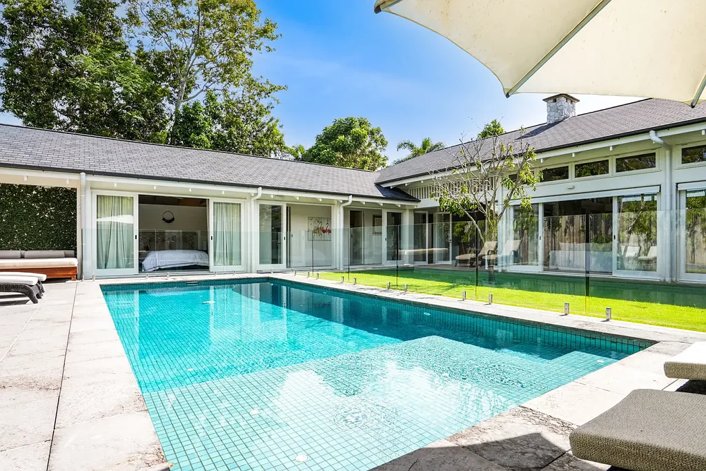 Port Douglas 4房  Exclusive Coastal Luxury at Beachfront Mirage Estate