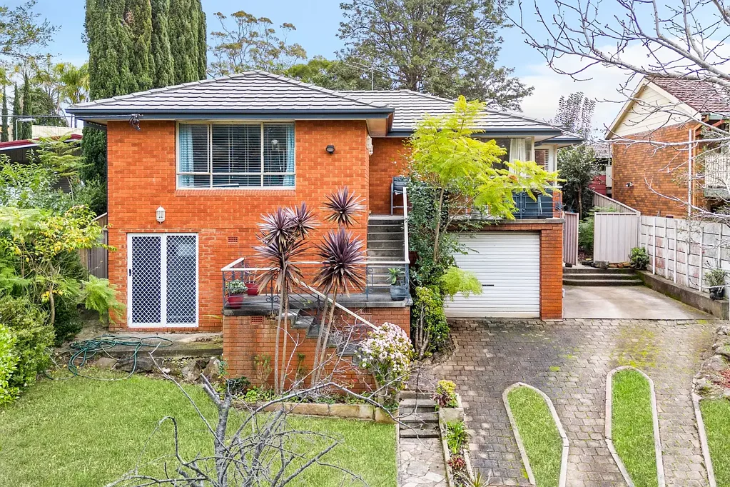 9 Reiby Place, Bradbury, NSW 2560