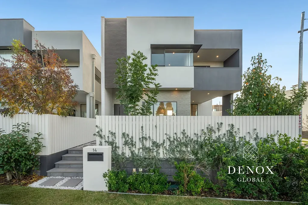 Gledswood Hills 4Moenga Prestigious Corner Block Facing Golf Course