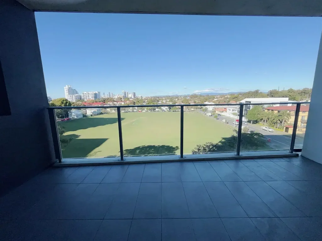 2 Bedroom/2 Bath apartment in prime location of Labrador