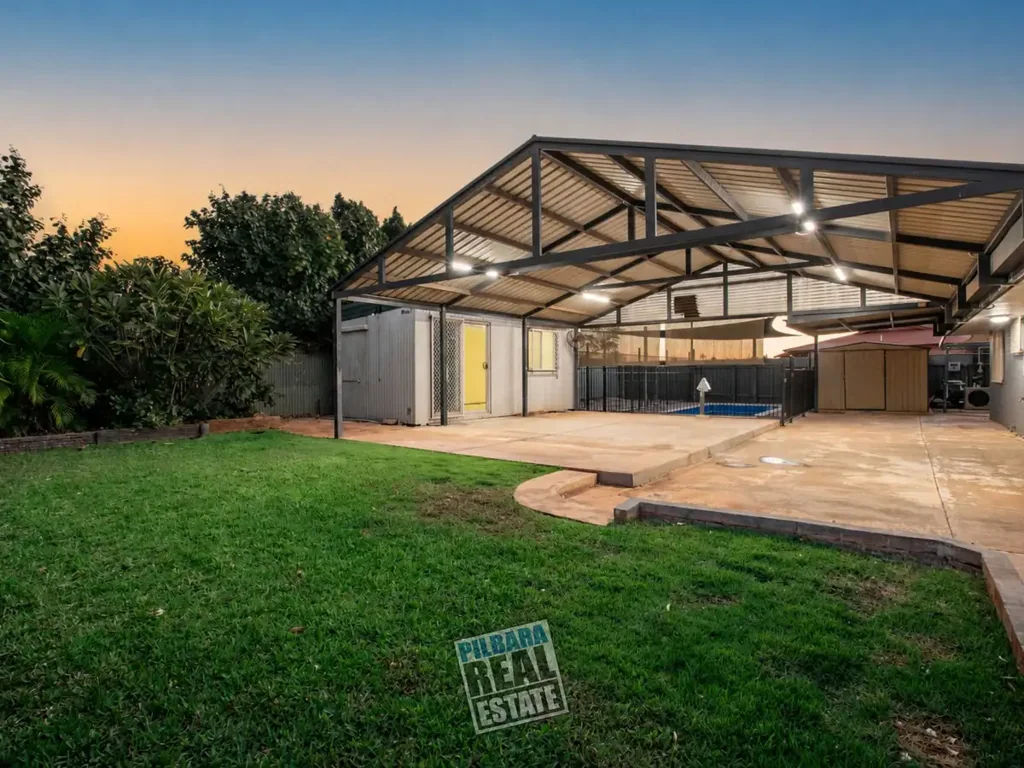 Nickol 3બેડરૂમ Supersized patio- side access, pool & updated!