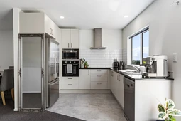 161 Keri Vista Rise, Papakura