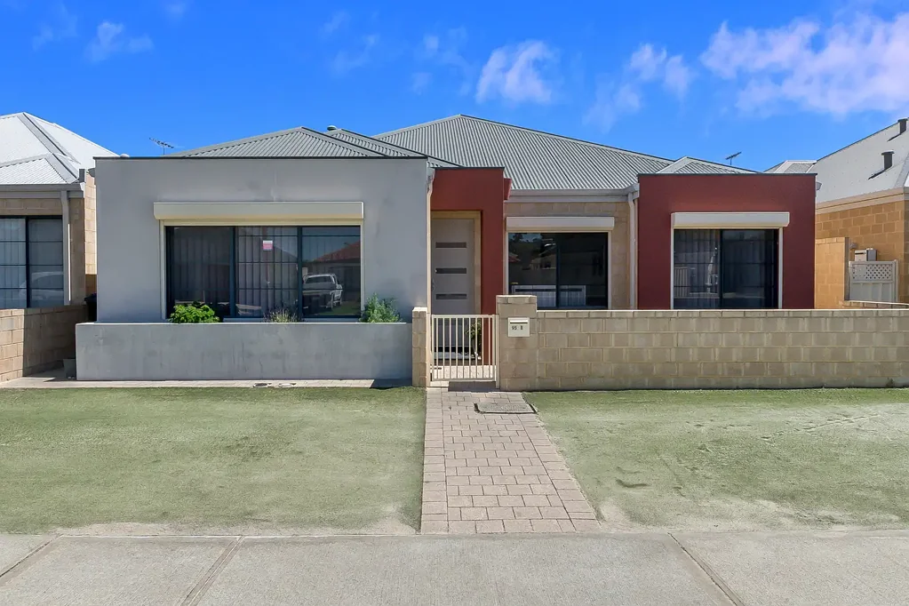 95B Amherst Road, Canning Vale, WA 6155