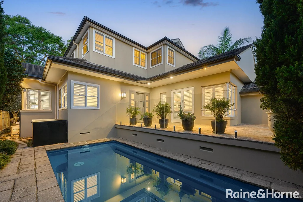 St Ives 6ห้องนอน Elegant Designer Living in a Prestigious Blue-Ribbon Setting
