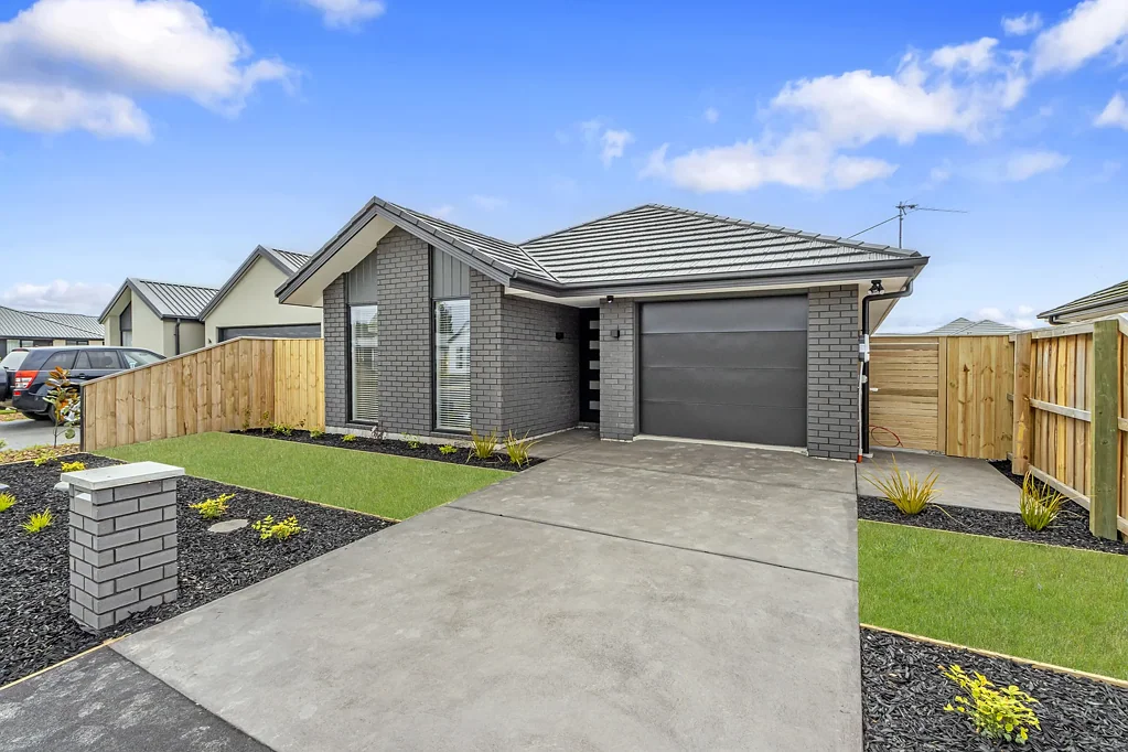 Casebrook 3房  A Smart Start or Strategic Addition