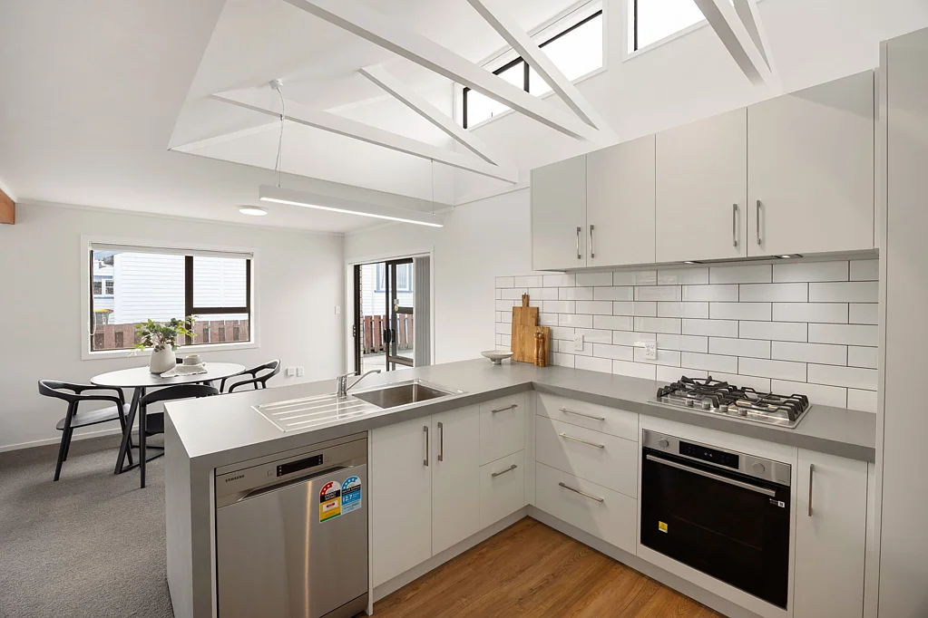 Hamilton East 2房  Superb starter, walking distance to HBHS