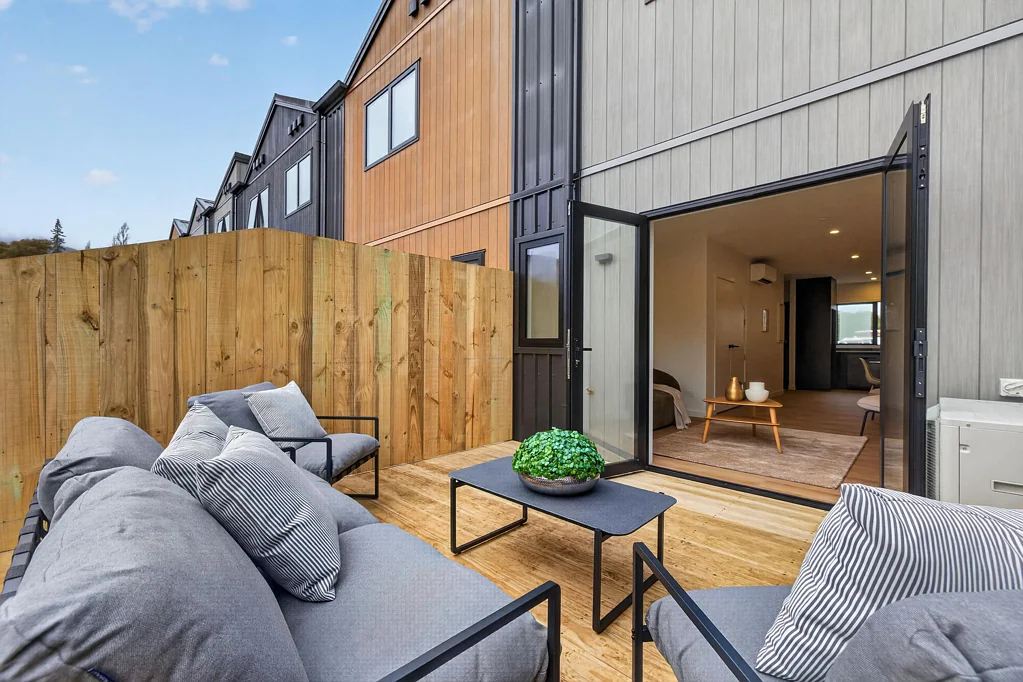 Stoke 2 Bedroom Brand New Modern Living