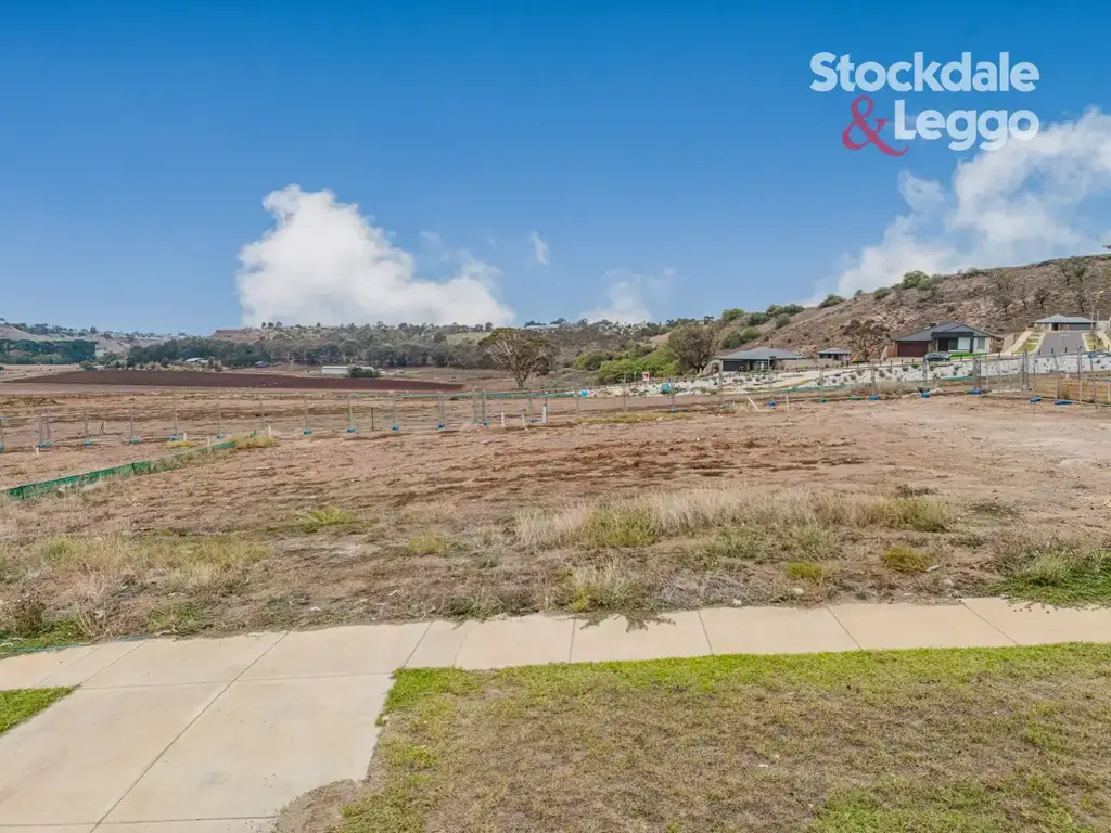 Maddingley Your Future Awaits: Explore This 400m2 Block in Maddingley!