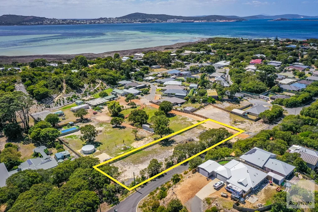 Little Grove EXCLUSIVE LITTLE GROVE LOT - FURTHER SUBDIVIDABLE
