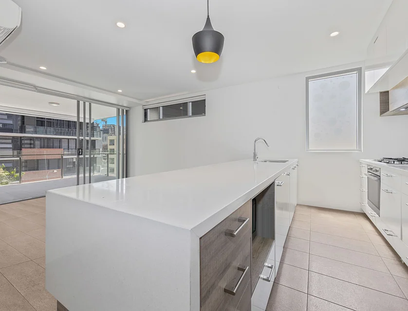 10208/16 Edmondstone Street, South Brisbane, Brisbane - Inner City Region, 2 ਕਮਰੇ, 2 ਬਾਥਰੂਮ, Apartment