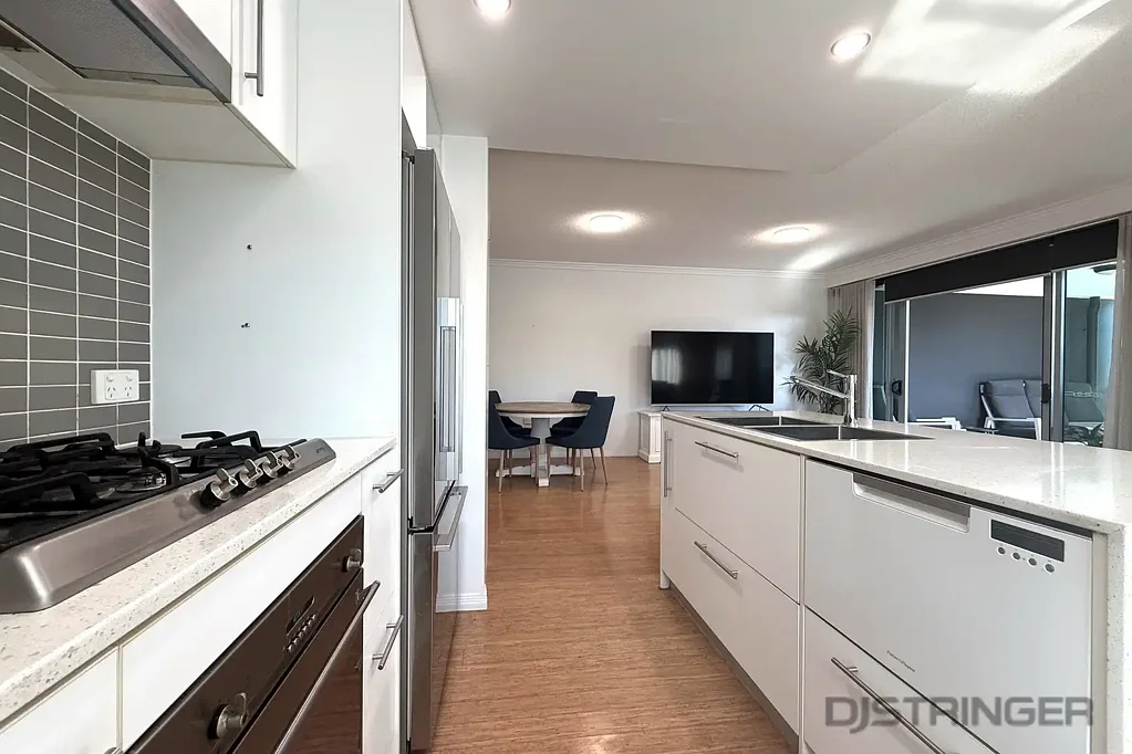 LUXURY LIVING NEAR THE BEACH!