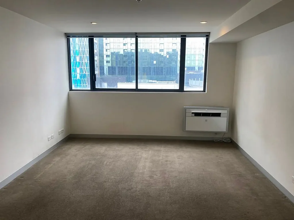 Studio Apartment Close To Everything
