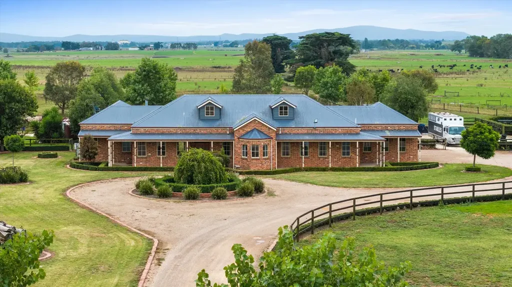 Bundalaguah 4 Slaapkamer ELITE RURAL RETREAT ON JUST OVER 71 ACRES