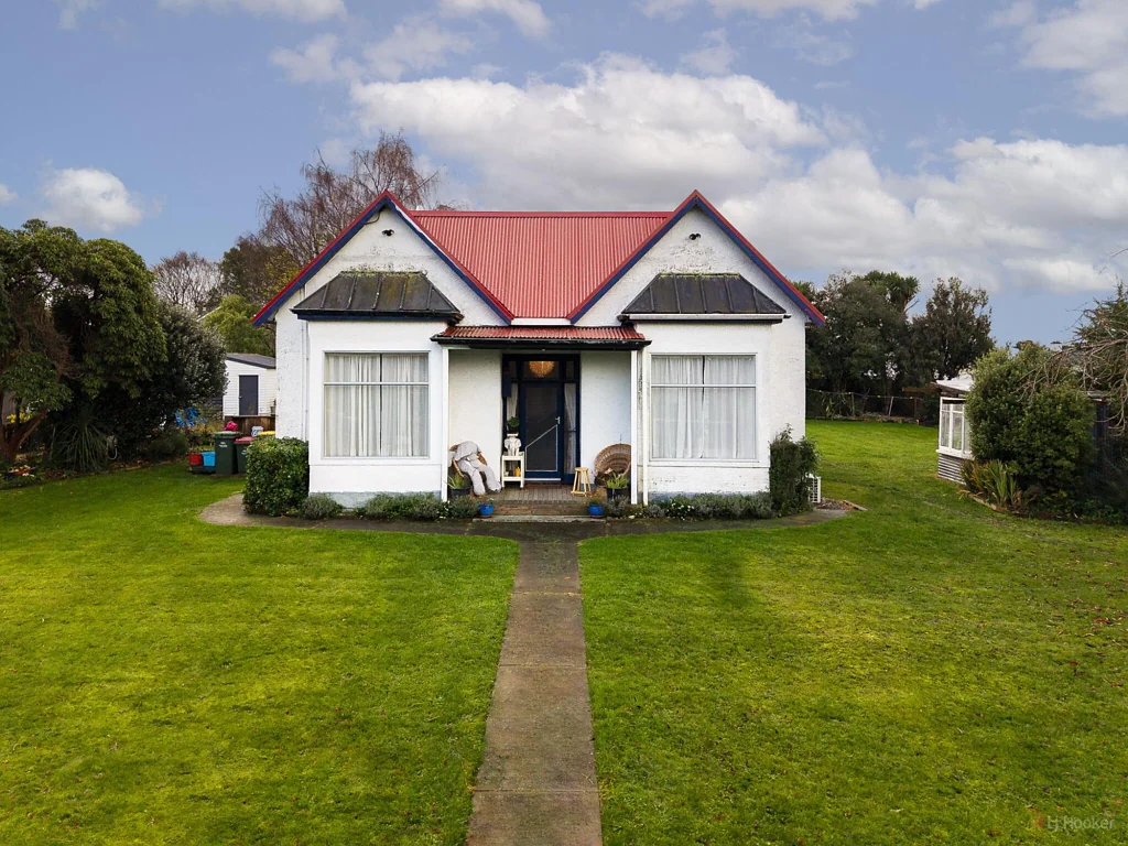Waimate 4房  Family lifestyle living on half an acre - space, comfort & convenience!