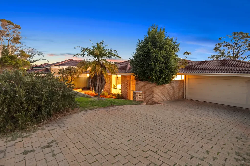 19 Donavon Rise, Murdoch, WA 6150
