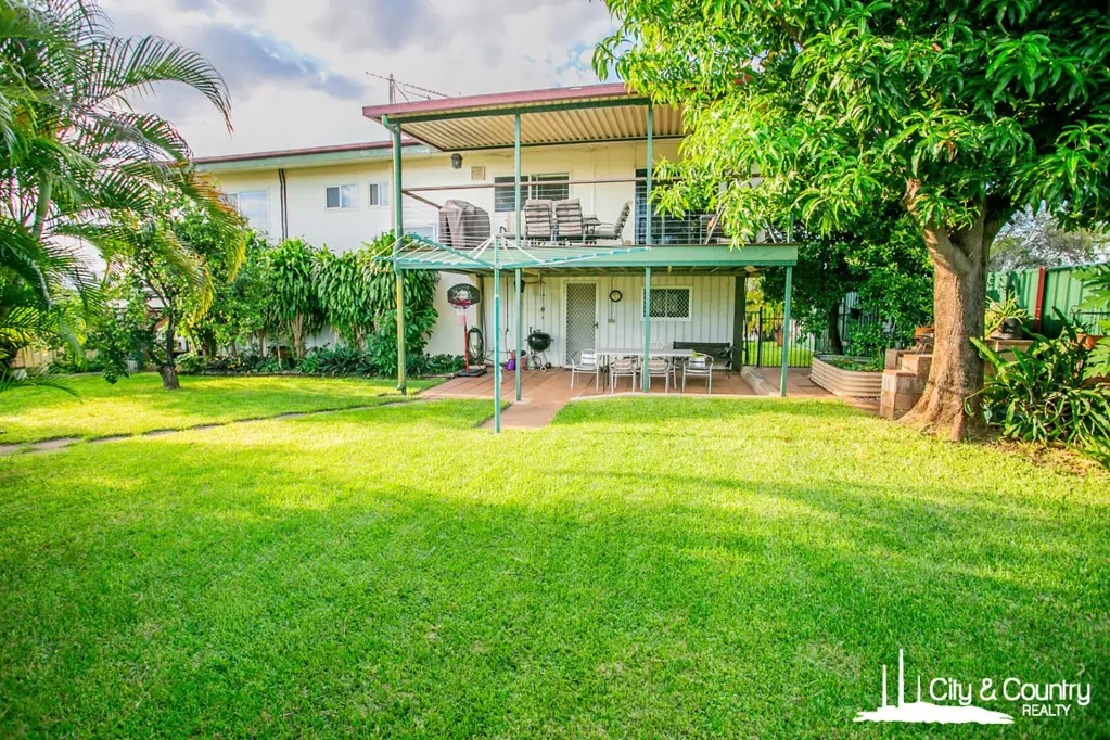 Mount Isa 4 Bedroom Sunsets you’ll want to come home to!