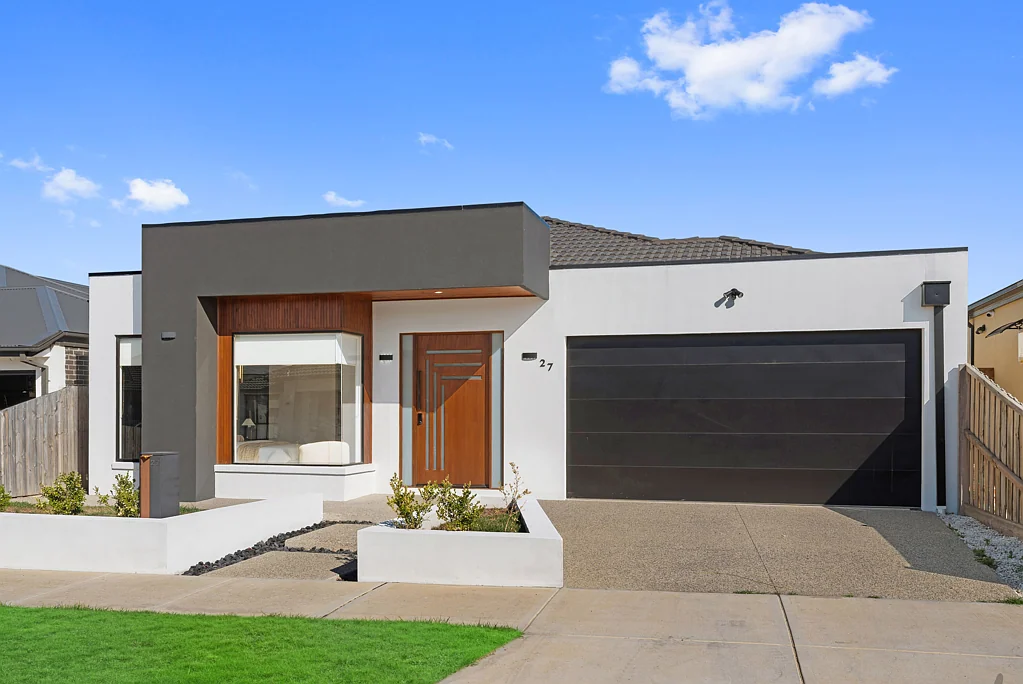 27 Poyner Circuit, Mickleham, VIC 3064