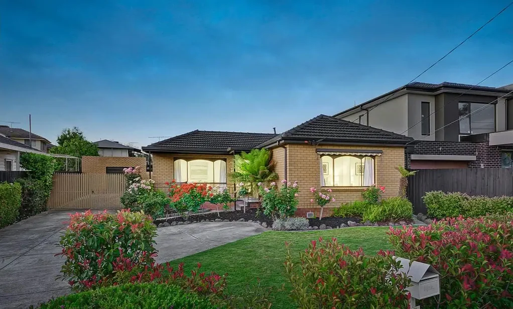 Family Warmth in the Heart of Moorabin